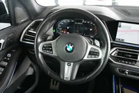 BMW X7 M50i - Image 24