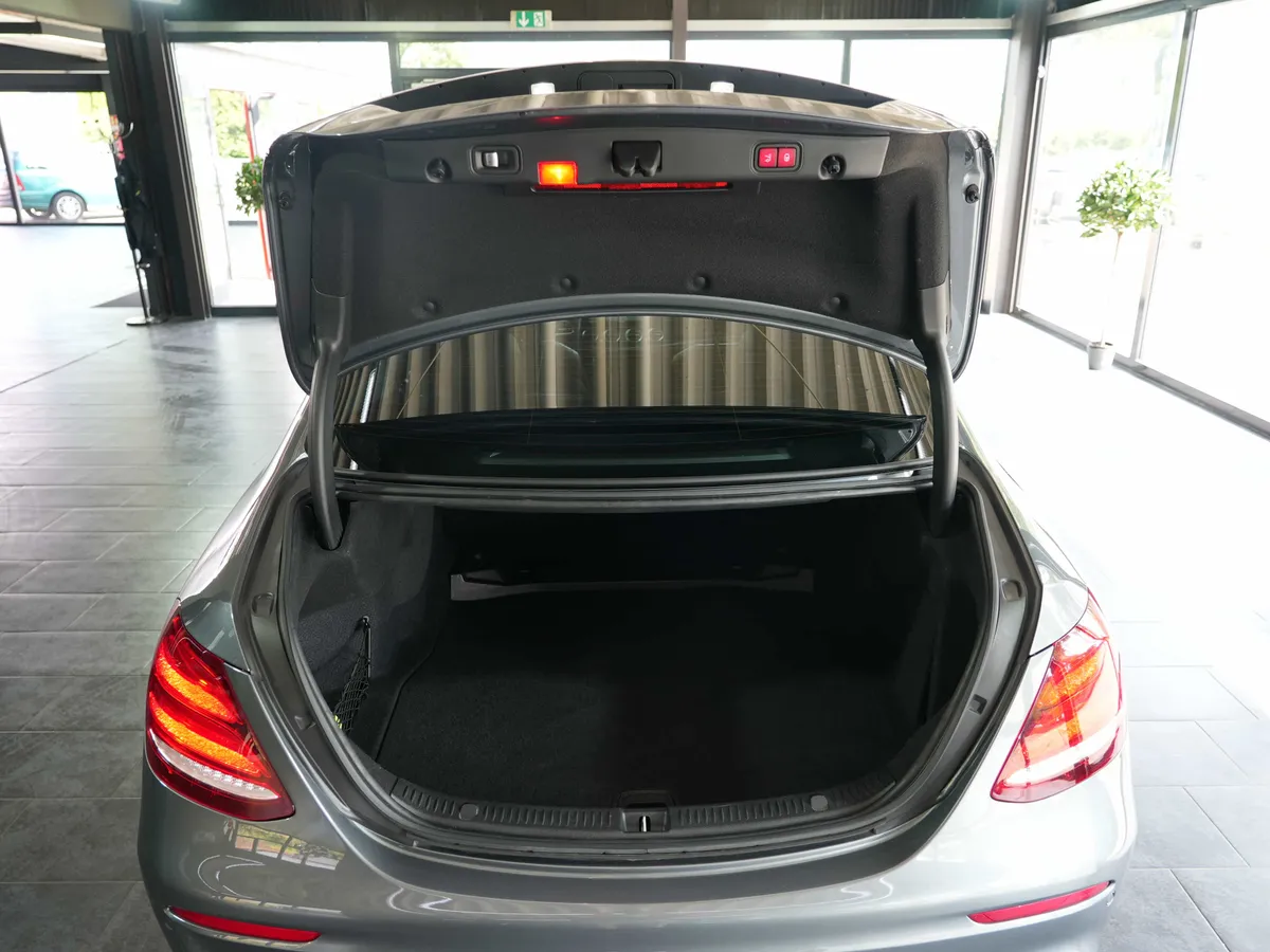 Mercedes-Benz E 350 AMG Line - Image 5