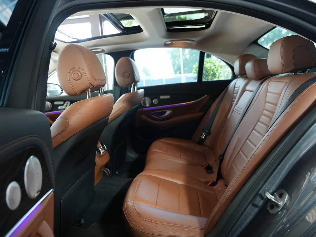 Mercedes-Benz E 350 AMG Line - Image 16