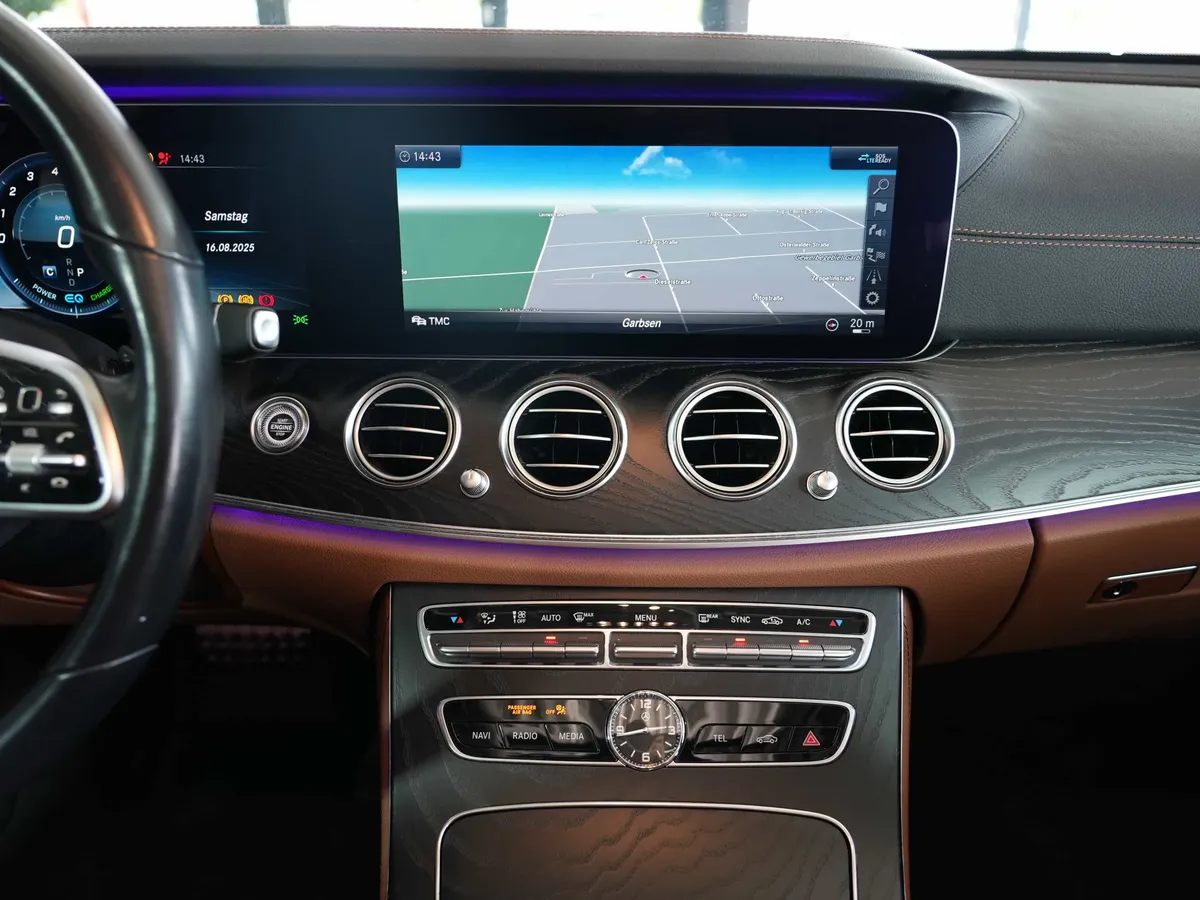 Mercedes-Benz E 350 AMG Line - Image 23