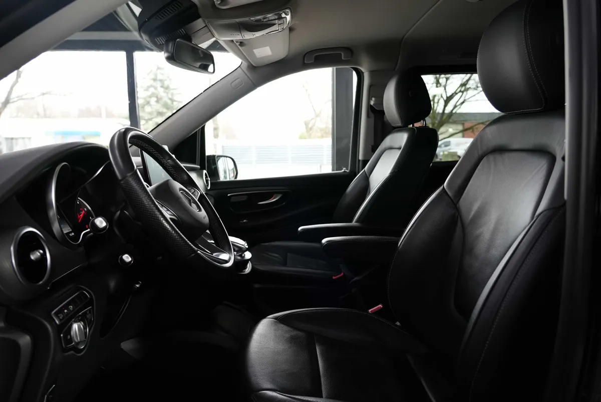 Mercedes-Benz V 220d Avantgarde Edition 4MATIC lang - Image 12