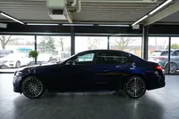 Mercedes-Benz C 300 AMG Line - Image 2