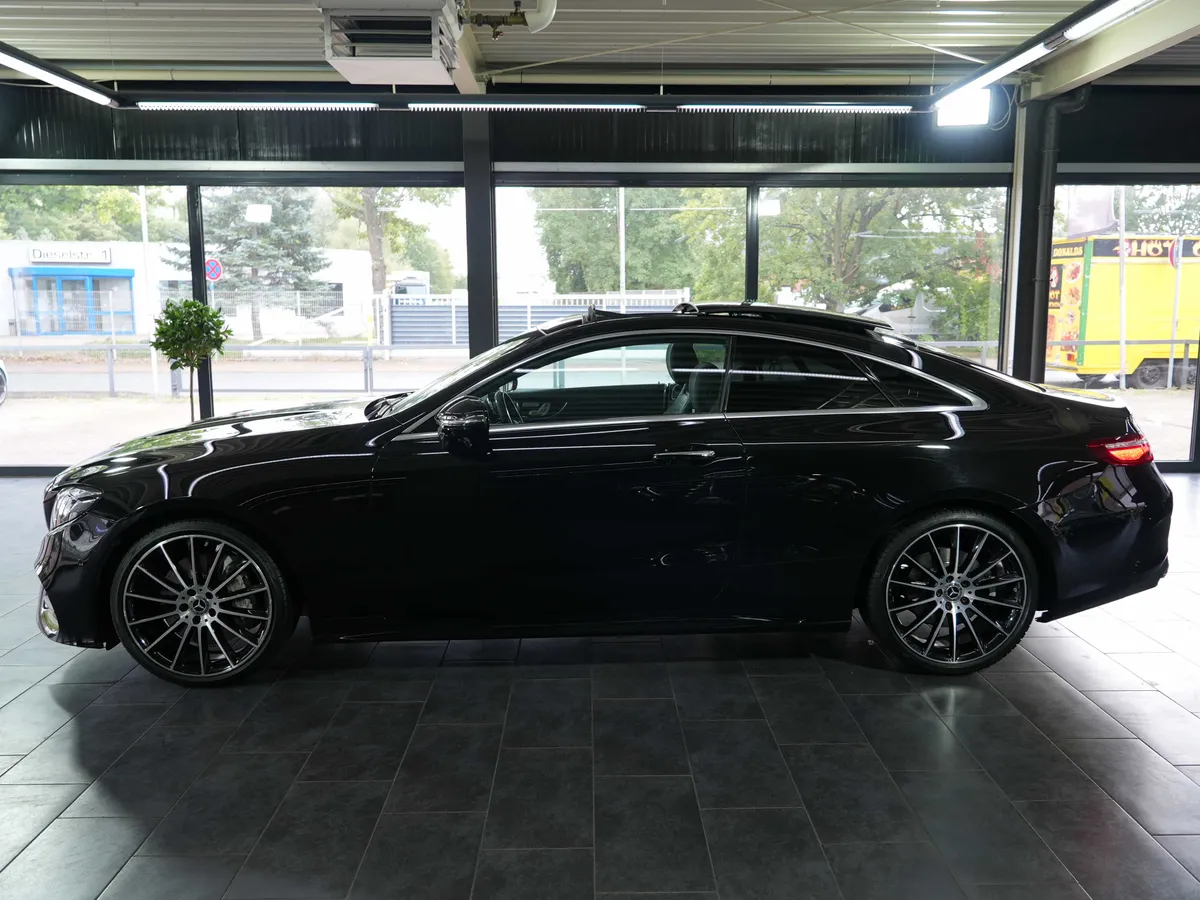 Mercedes-Benz E 400 d Coupé 4Matic AMG Line - Image 2