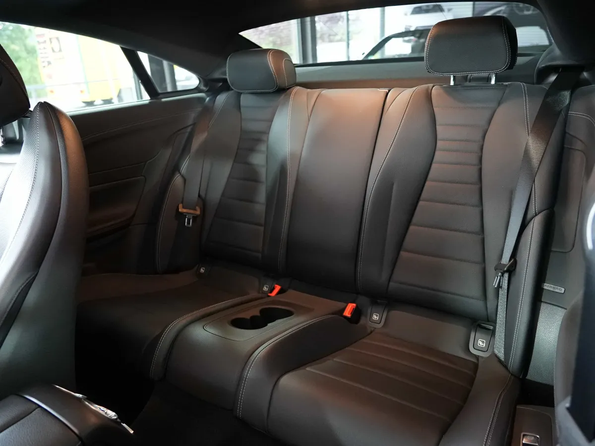 Mercedes-Benz E 400 d Coupé 4Matic AMG Line - Image 14