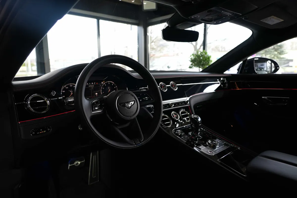 Bentley Continental GT V8 Coupé - Image 12