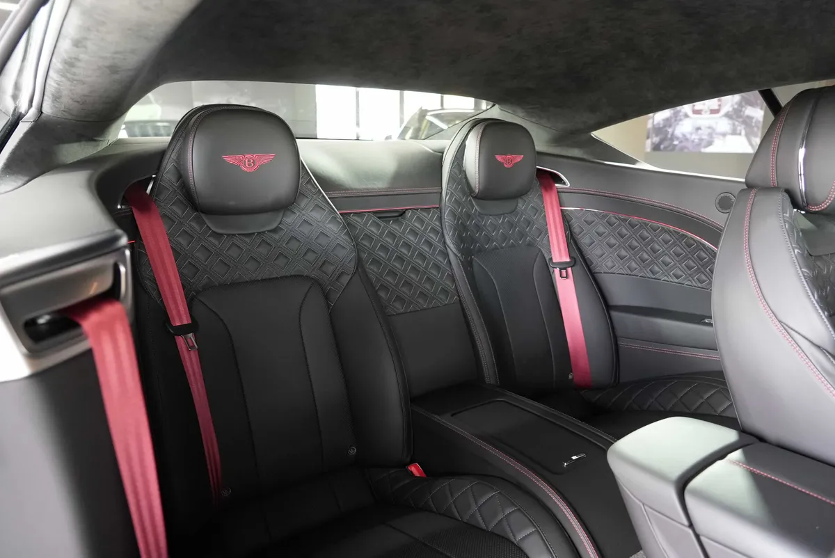 Bentley Continental GT V8 Coupé - Image 14