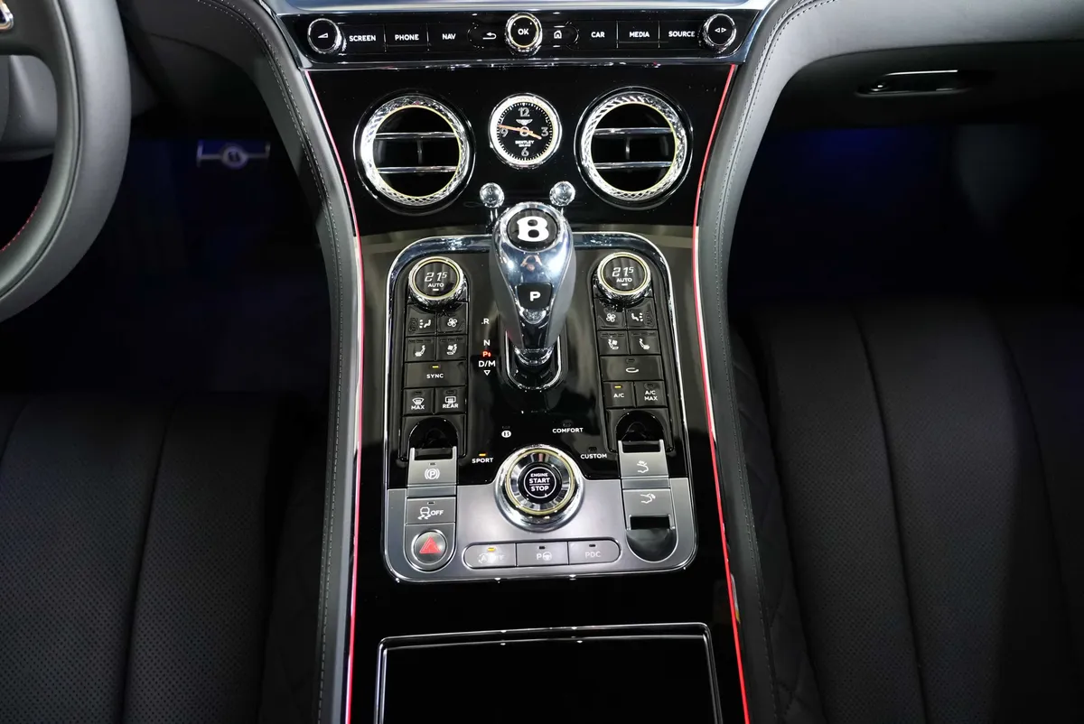 Bentley Continental GT V8 Coupé - Image 19