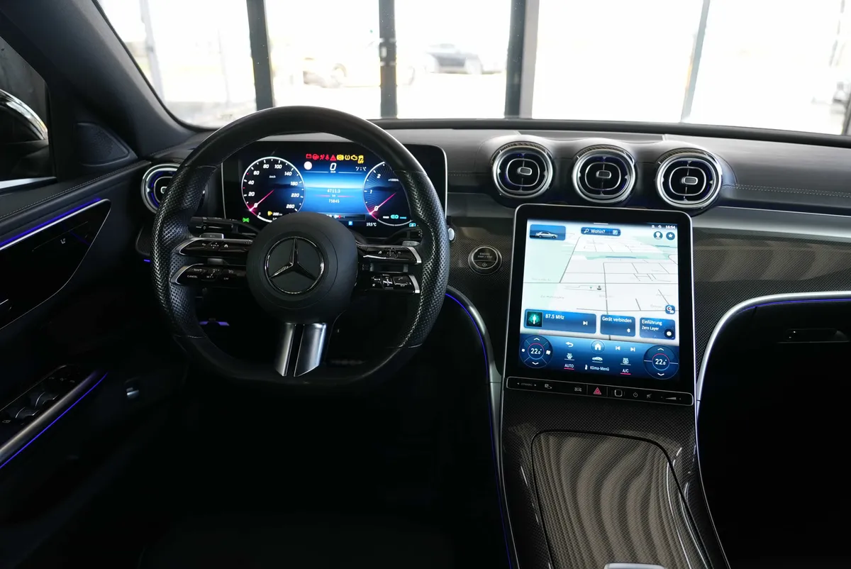 Mercedes-Benz C 300 d AMG Line - Image 17