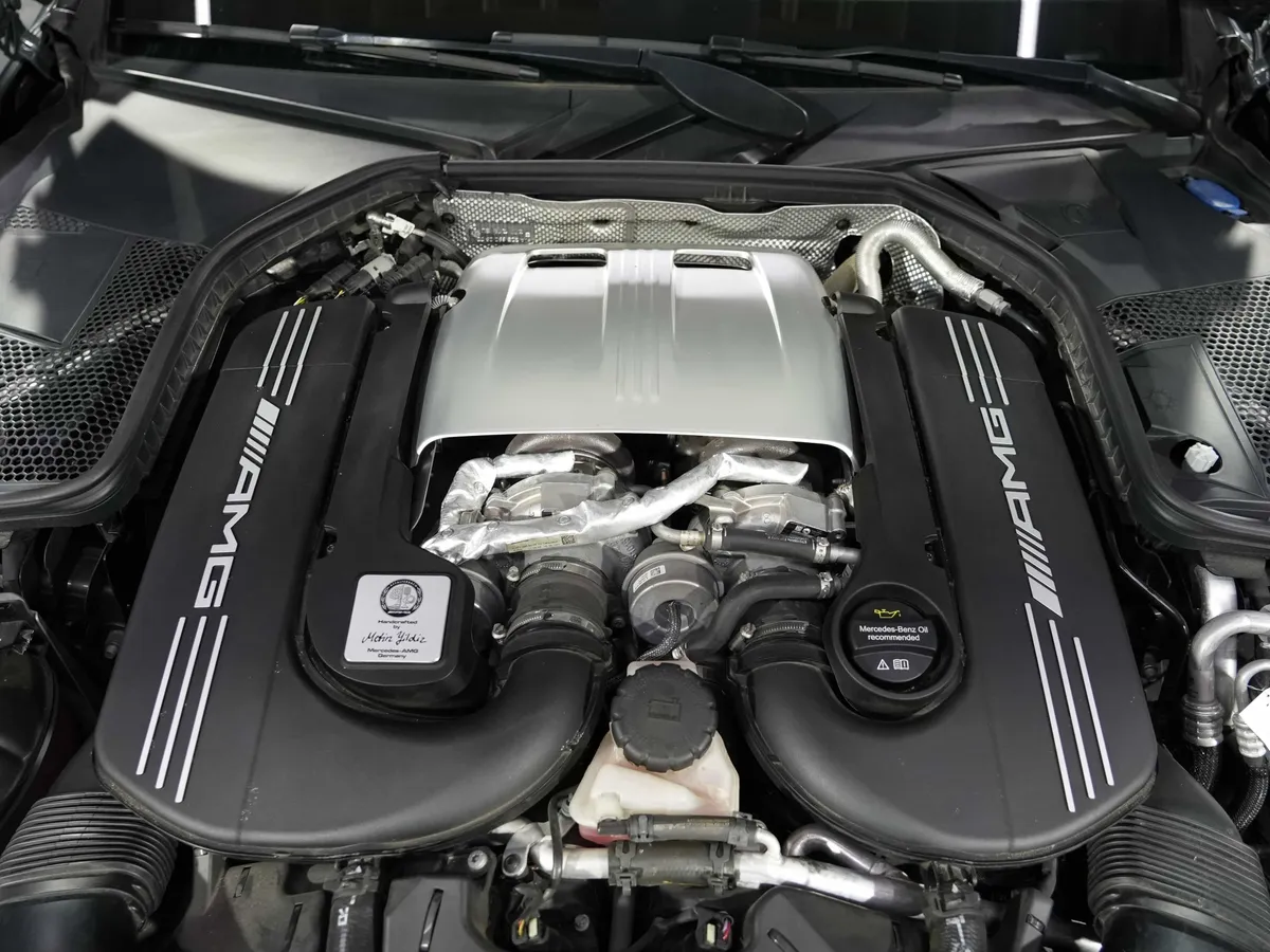 Mercedes-Benz C 63 S AMG - Image 11