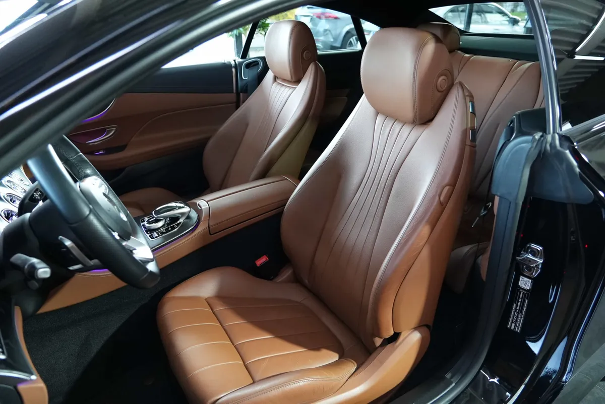 Mercedes-Benz E 450 Coupé 4Matic AMG Line - Image 14