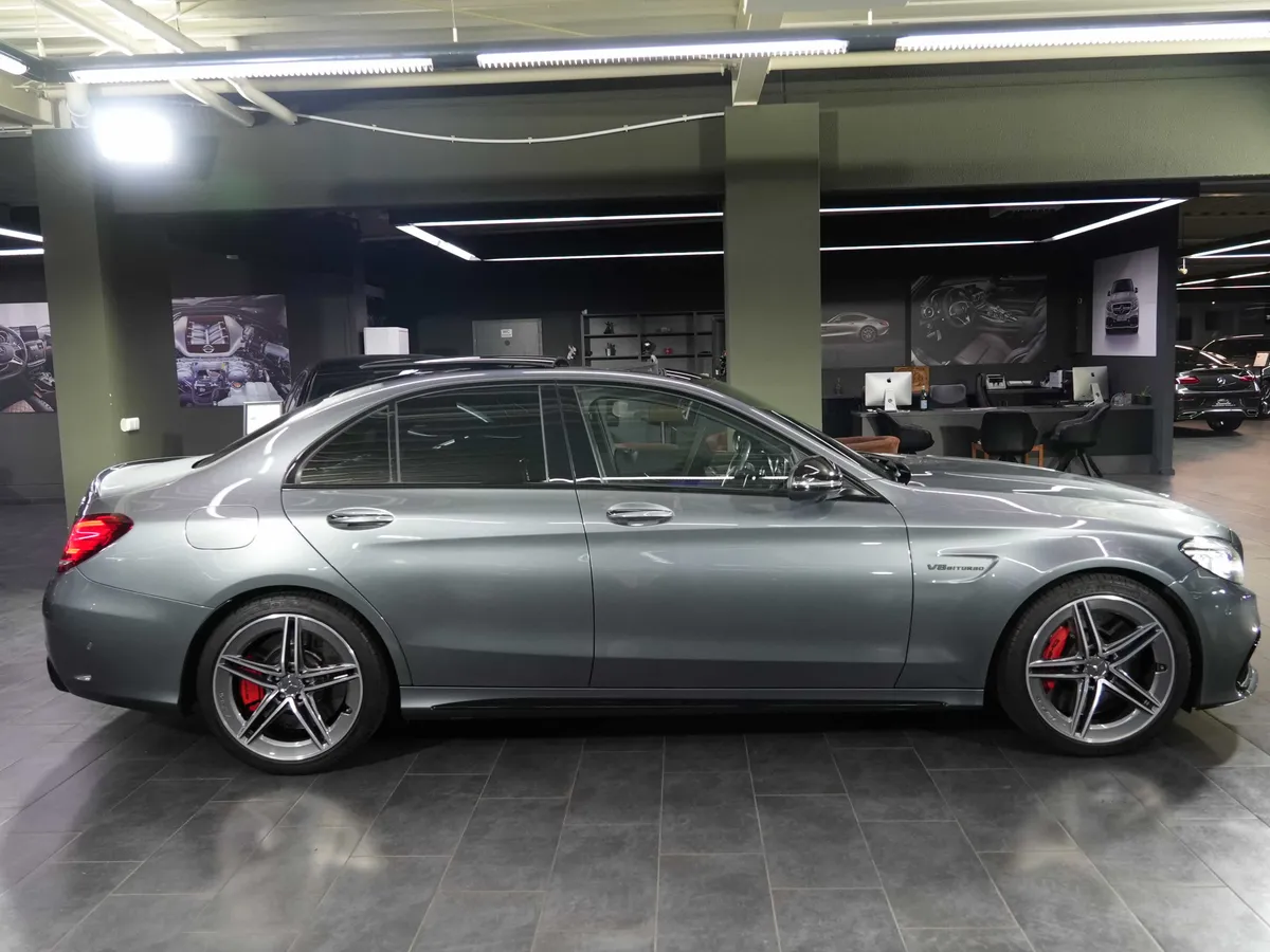 Mercedes-Benz C 63 S AMG - Image 30