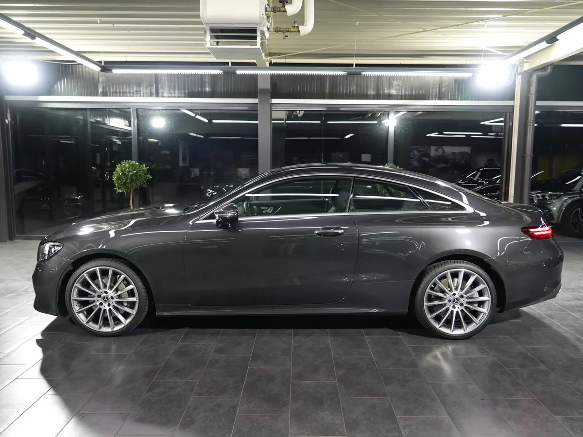 Mercedes-Benz E 450 Coupé 4Matic AMG Line - Image 2