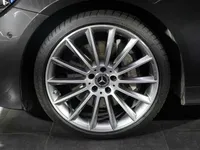 Mercedes-Benz E 450 Coupé 4Matic AMG Line - Image 8