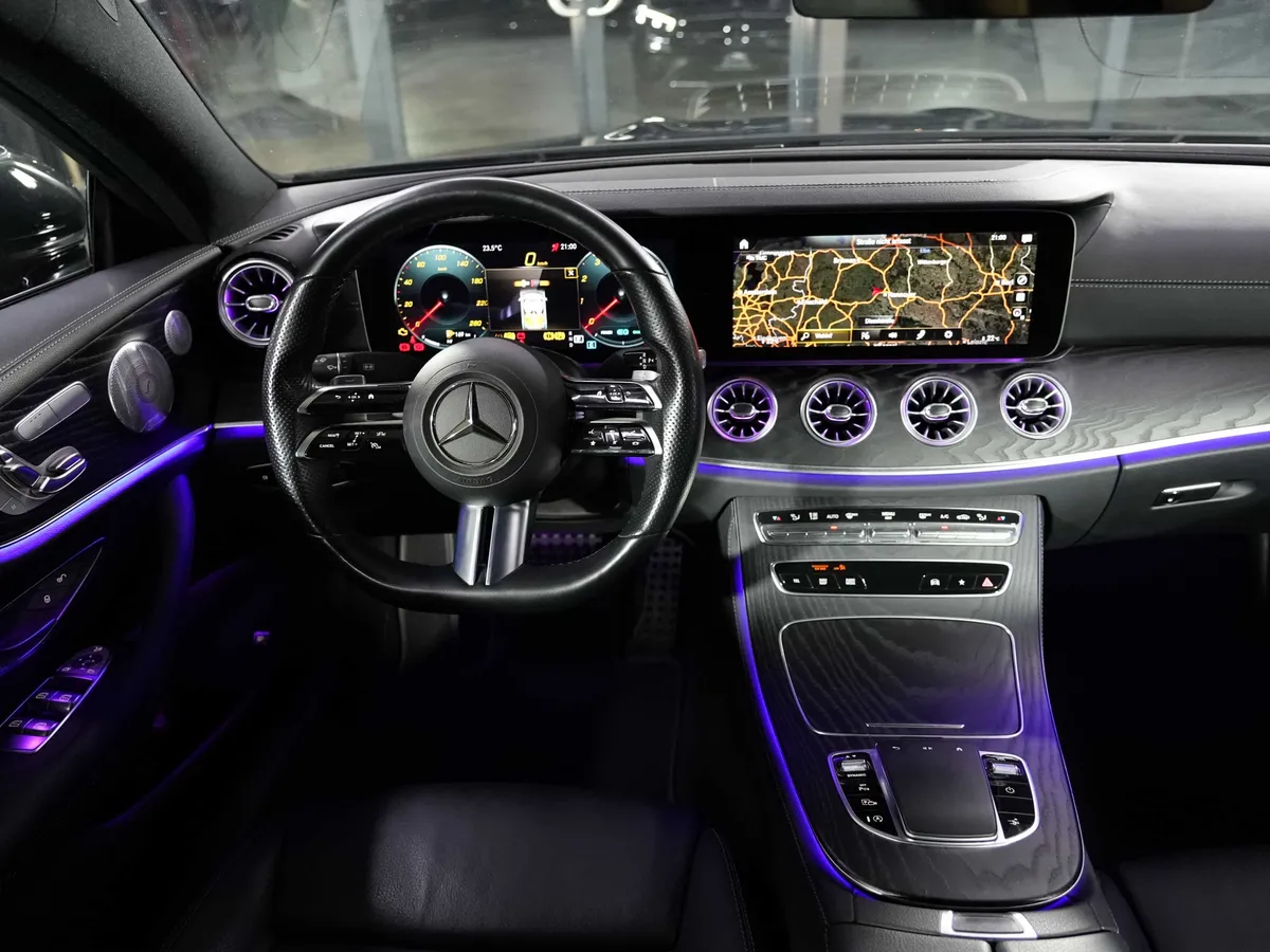Mercedes-Benz E 450 Coupé 4Matic AMG Line - Image 17