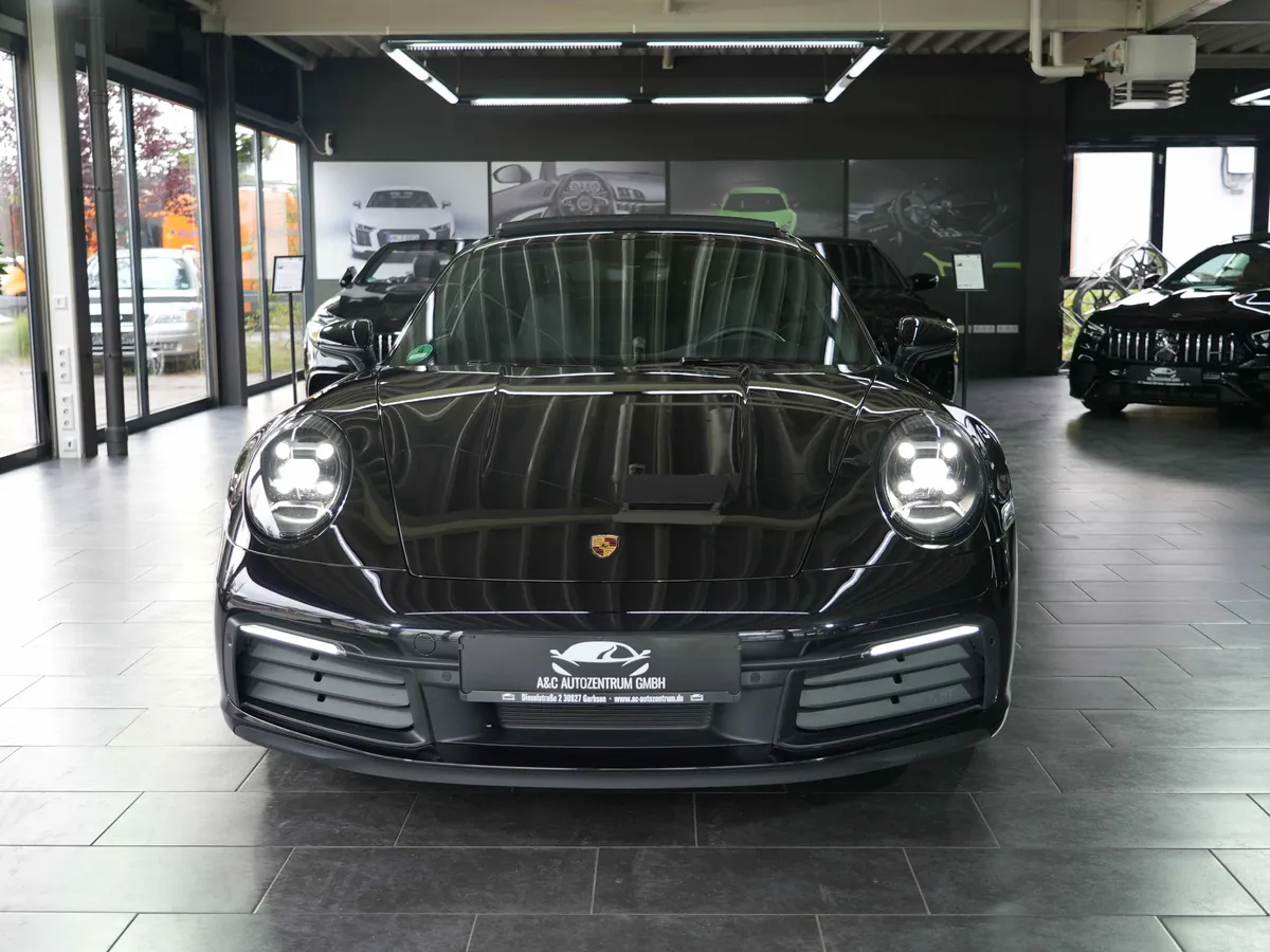 Porsche 911 Carrera S - Image 8