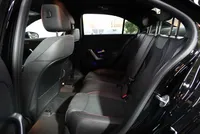 Mercedes-Benz A 200 Limousine AMG Line - Image 13