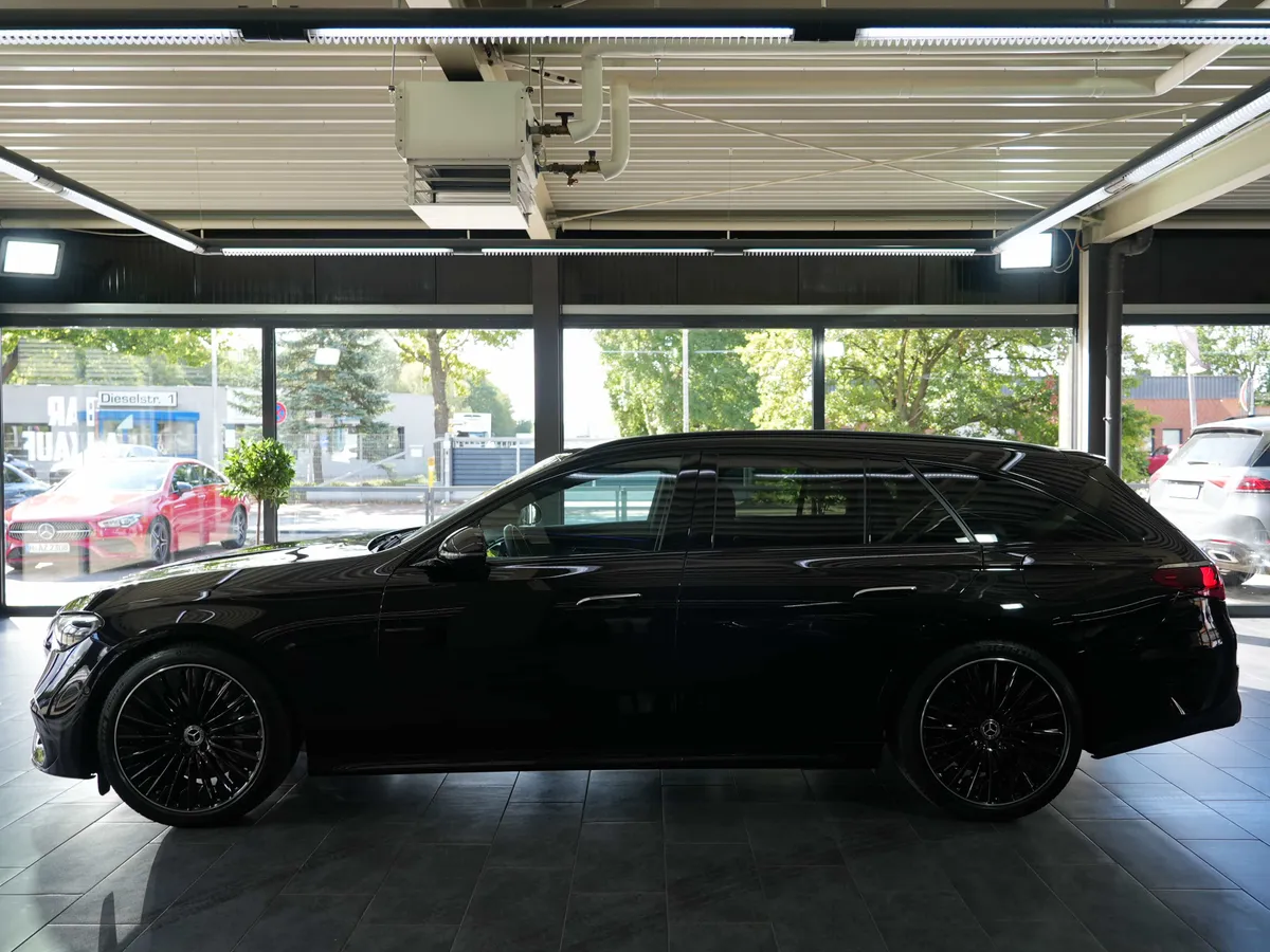 Mercedes-Benz E 300 e T-Modell AMG Line Advanced Superscreen - Image 2