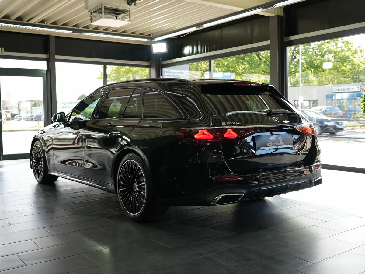 Mercedes-Benz E 300 e T-Modell AMG Line Advanced Superscreen - Image 3
