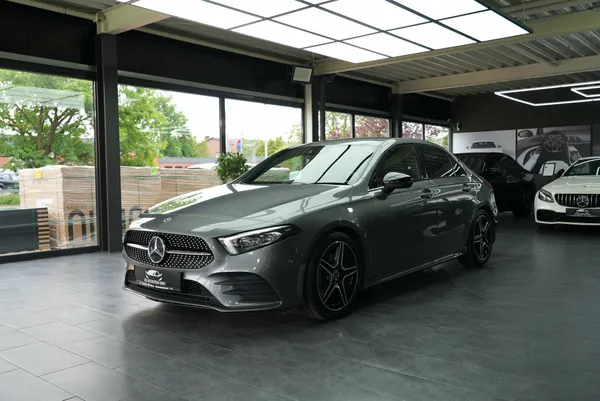 Mercedes-Benz A 200 Limousine AMG Line