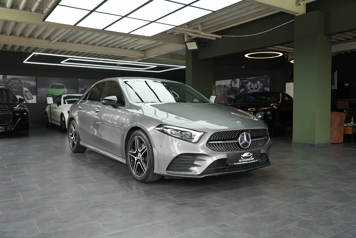 Mercedes-Benz A 200 Limousine AMG Line - Image 6