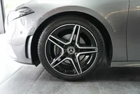 Mercedes-Benz A 200 Limousine AMG Line - Image 8