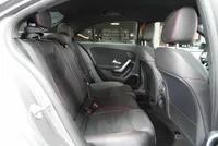 Mercedes-Benz A 200 Limousine AMG Line - Image 13