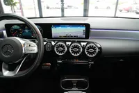 Mercedes-Benz A 200 Limousine AMG Line - Image 19