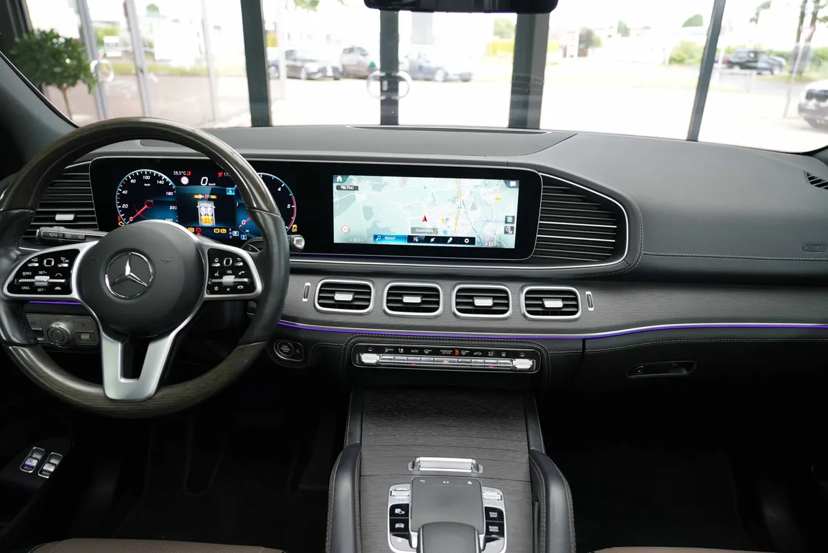 Mercedes-Benz GLE 400d 4Matic AMG Line - Image 22