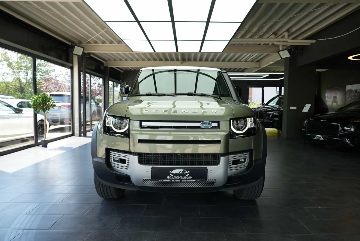Land Rover Defender P400 AWD X-Dynamic HSE - Image 8