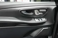 Mercedes-Benz V 300d AMG Line - Image 12
