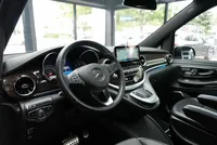 Mercedes-Benz V 300d AMG Line - Image 13