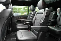 Mercedes-Benz V 300d AMG Line - Image 15