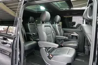 Mercedes-Benz V 300d AMG Line - Image 18