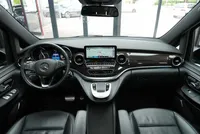 Mercedes-Benz V 300d AMG Line - Image 22
