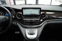 Mercedes-Benz V 300d AMG Line - Image 25