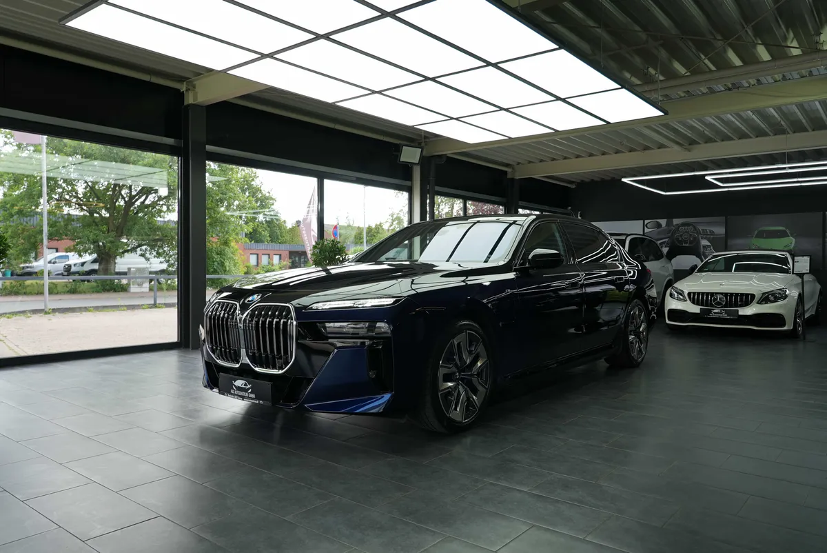BMW 750e xDrive M Sport - Image 1
