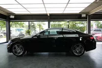 Mercedes-Benz E 400 Coupé 4Matic AMG Line - Image 2