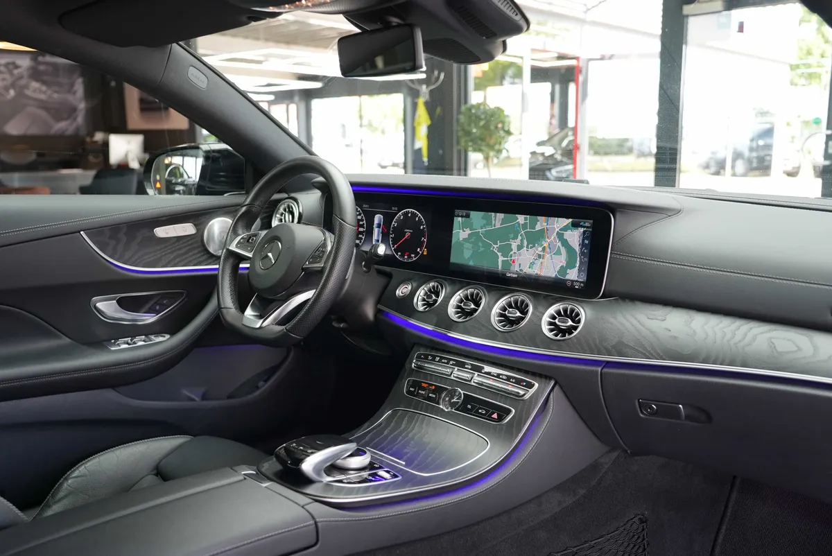 Mercedes-Benz E 400 Coupé 4Matic AMG Line - Image 15