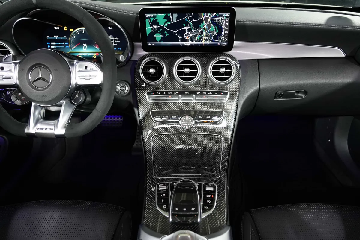 Mercedes-Benz C 63 AMG Cabrio - Image 19