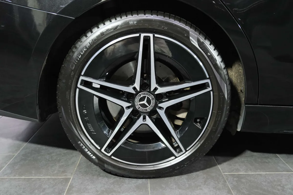 Mercedes-Benz C 220d T-Modell AMG Line - Image 15