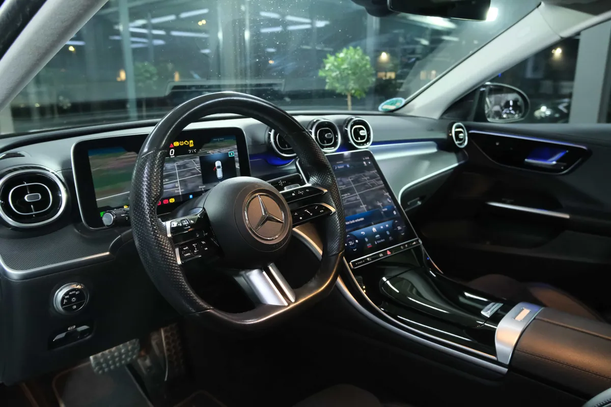 Mercedes-Benz C 220d T-Modell AMG Line - Image 19