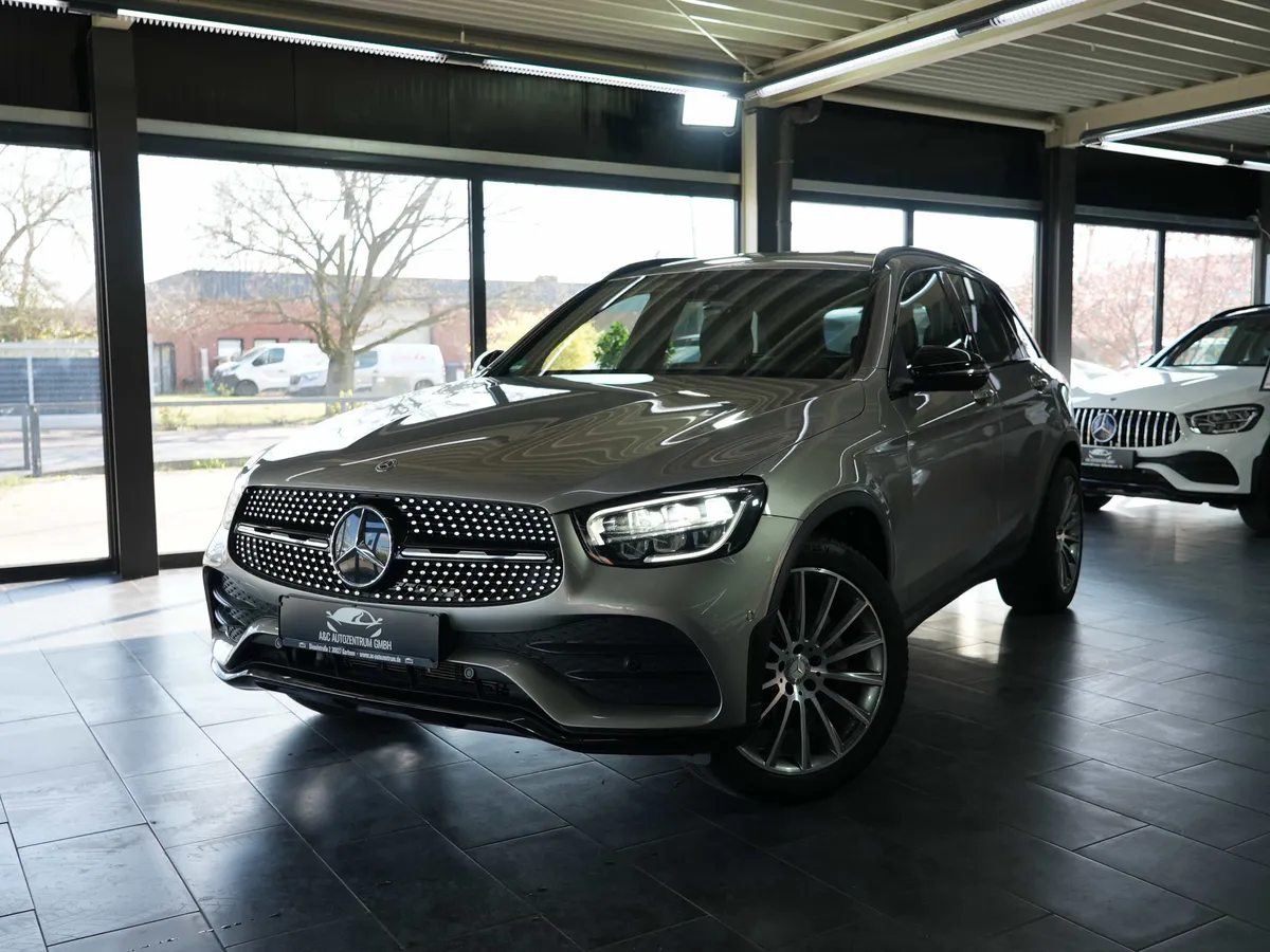 Mercedes-Benz GLC 200 4Matic AMG Line - Image 9