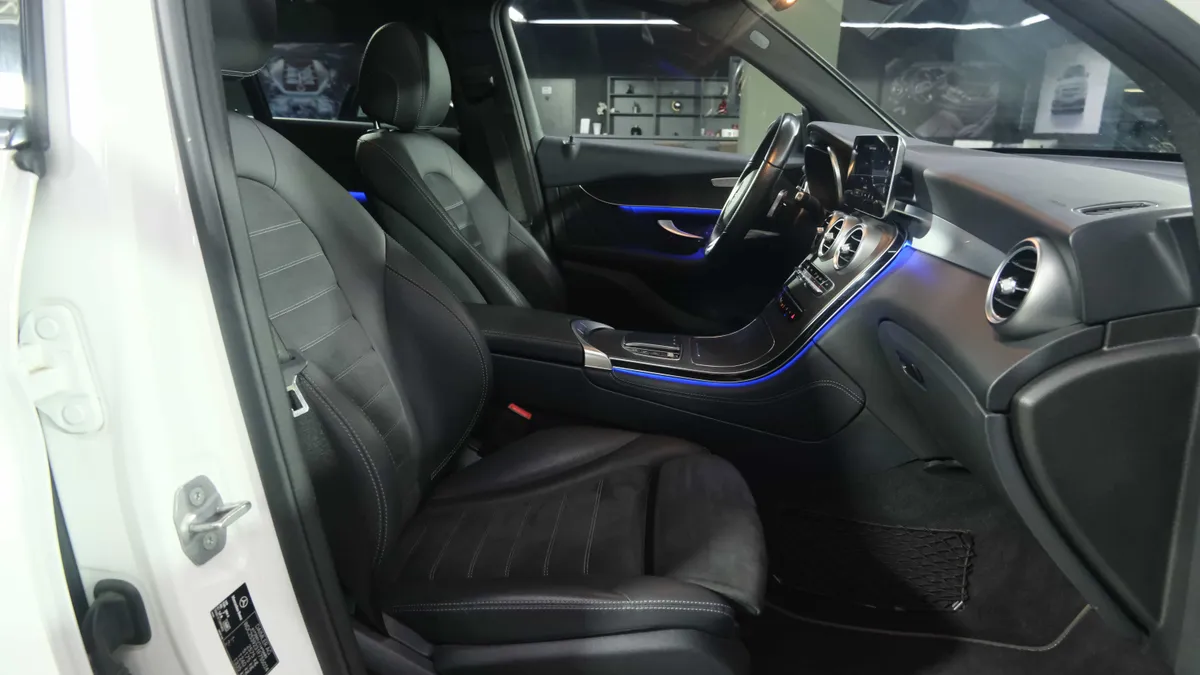 Mercedes-Benz GLC 400d 4Matic AMG Line - Image 3