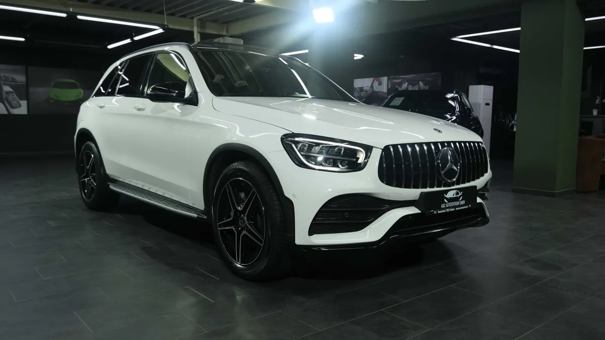 Mercedes-Benz GLC 400d 4Matic AMG Line - Image 4
