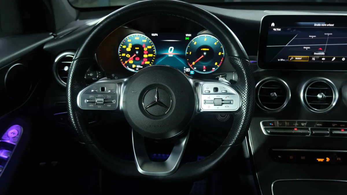 Mercedes-Benz GLC 400d 4Matic AMG Line - Image 8