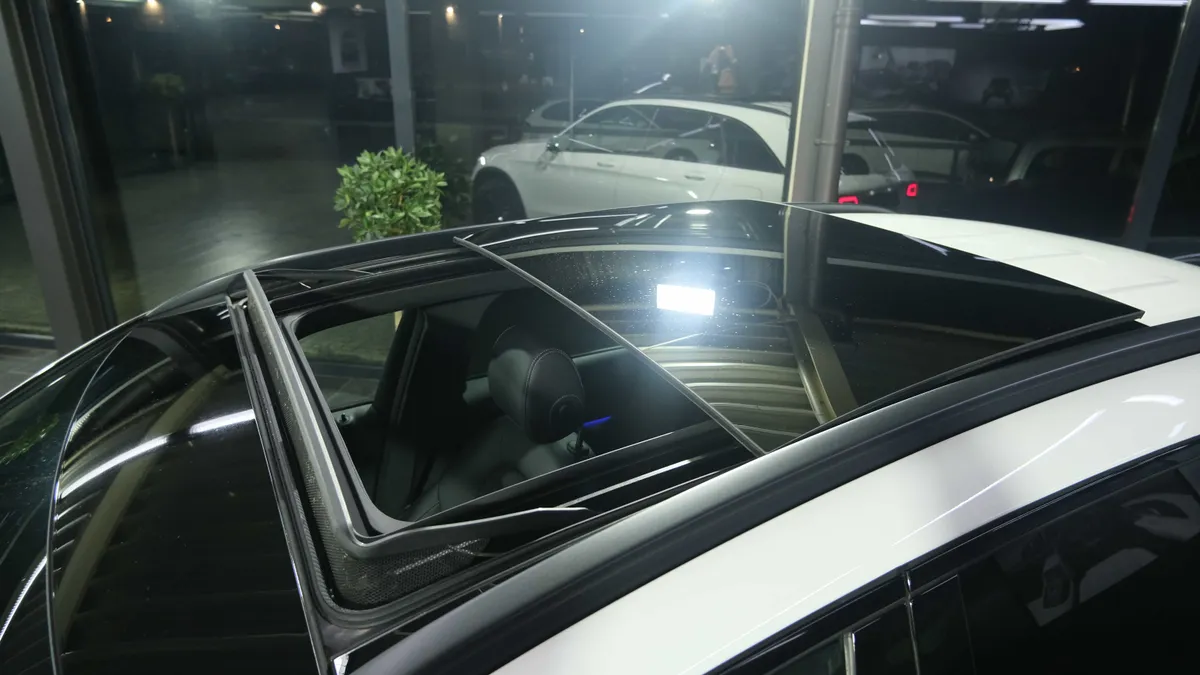 Mercedes-Benz GLC 400d 4Matic AMG Line - Image 16