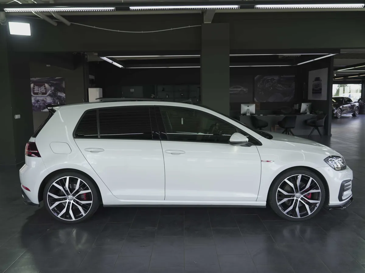 Volkswagen Golf VII GTI Facelift - Image 8