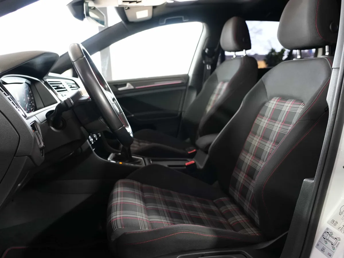Volkswagen Golf VII GTI Facelift - Image 12