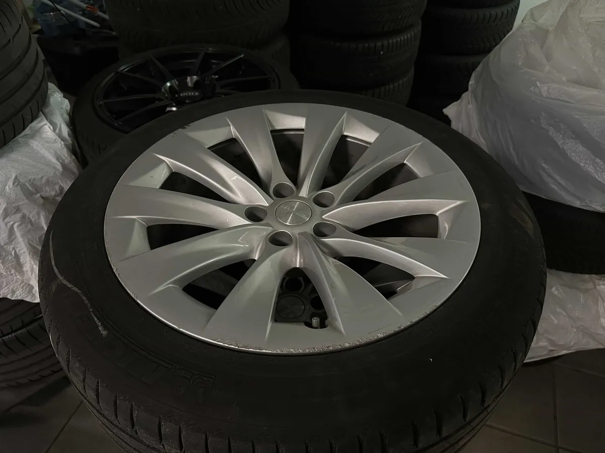 Tesla Model X Long Range Maximale Reichweite - Image 33